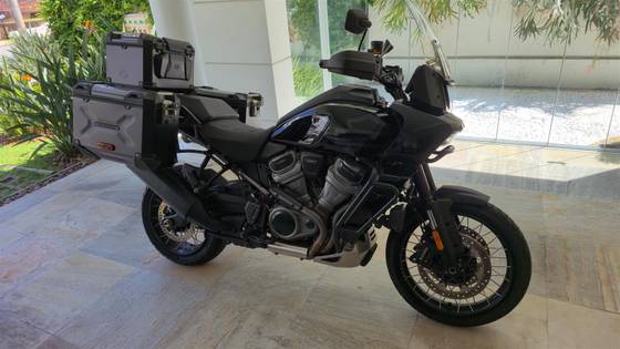 HARLEY-DAVIDSON PAN AMERICA 1250 S 